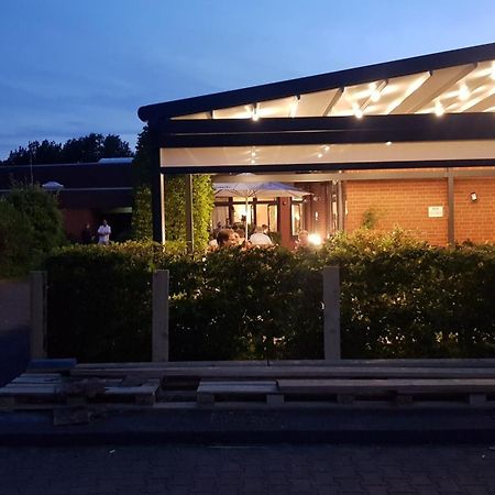 Hotel Restaurant Teichaue Адендорф Екстериор снимка